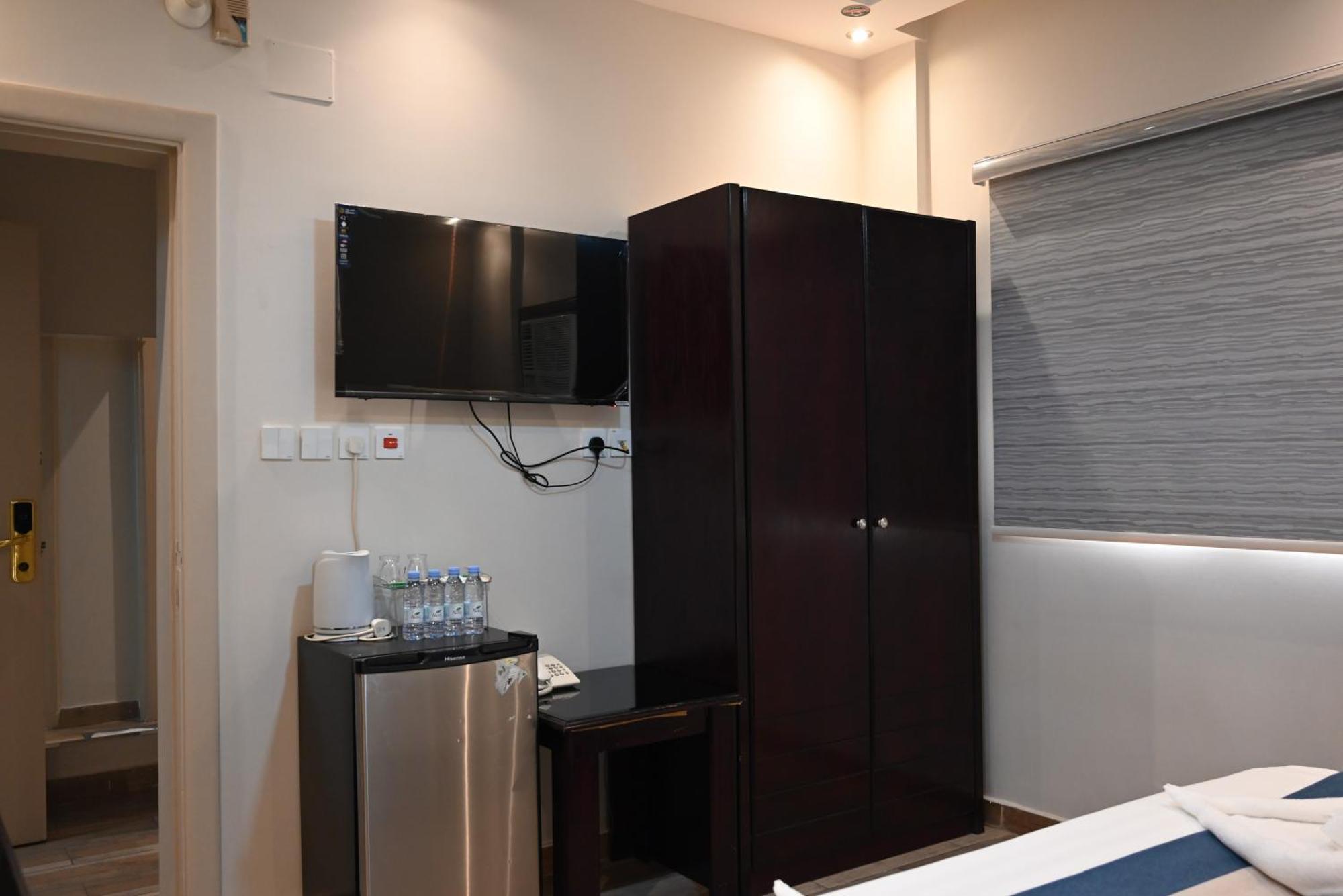 Saba Ohod For Hotel Suites Медина Экстерьер фото